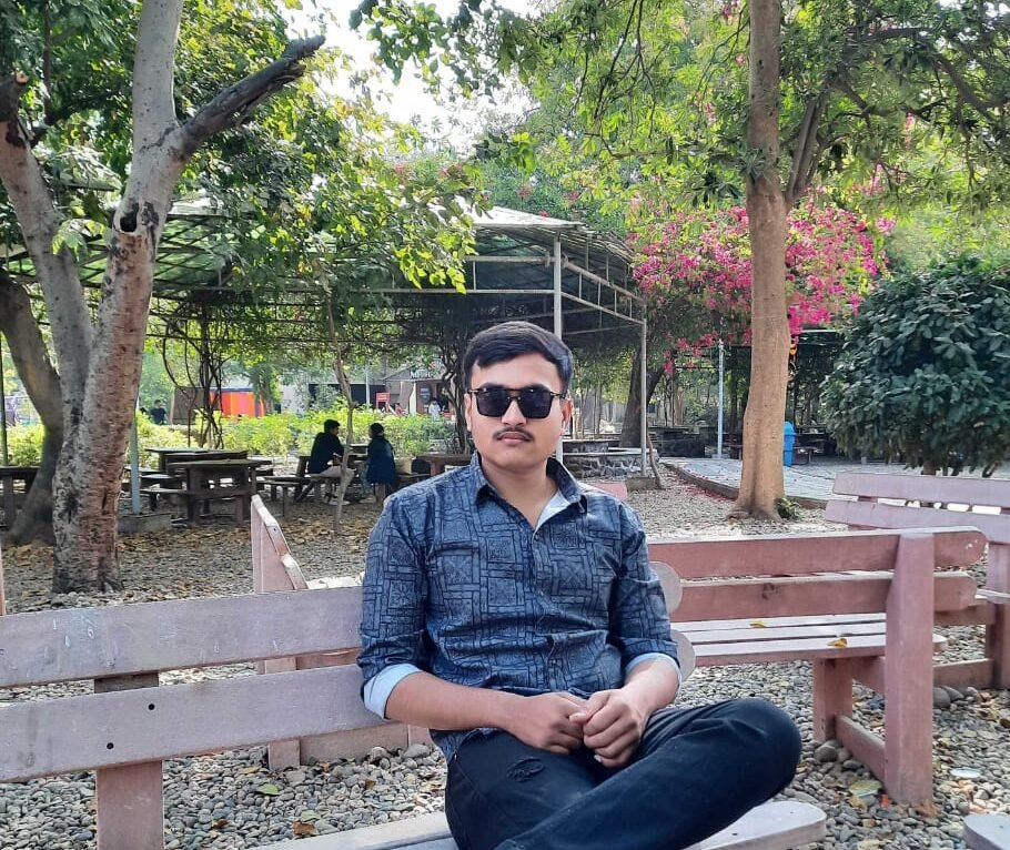 Profile Picture of Meet Akabari